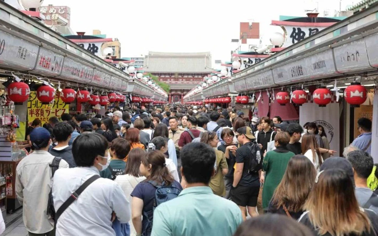 Japonya, yendeki değer kaybının da etkisiyle turist akınına uğradı