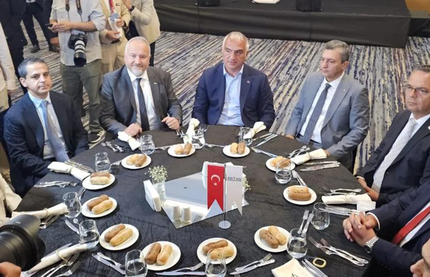 Bakan Ersoy: Türk turizminde üst üste rekorlar kırmayı başardık