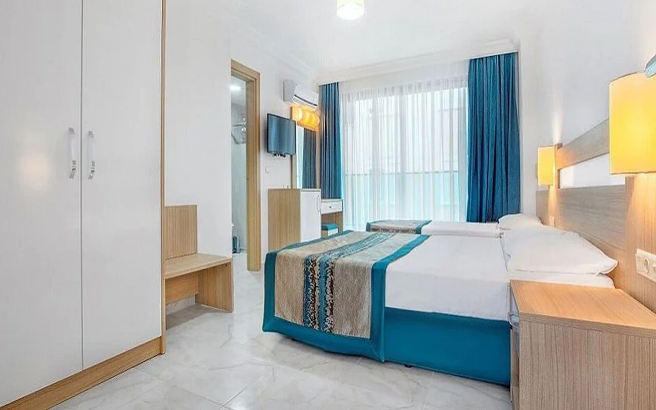 Alanya’da bir otelin yarı hissesi icra yoluyla satışa çıkarıldı