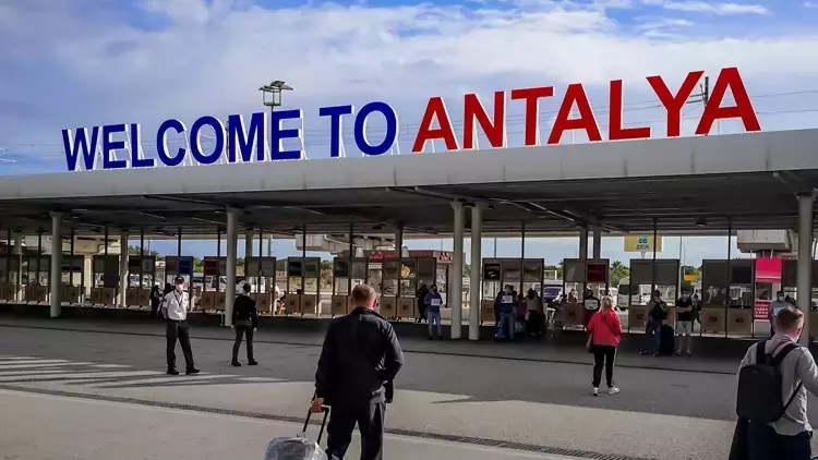 Antalya yılın ilk 7 ayında 9 milyon ziyaretçi ağırladı