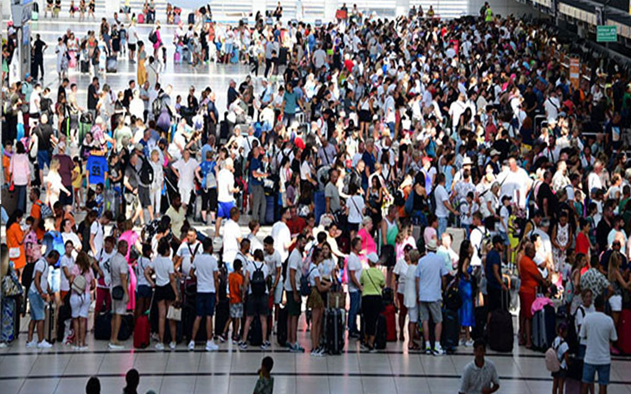 Türkiye havalimanlarının hizmet verdiği yolcu sayısı 130 milyona dayandı