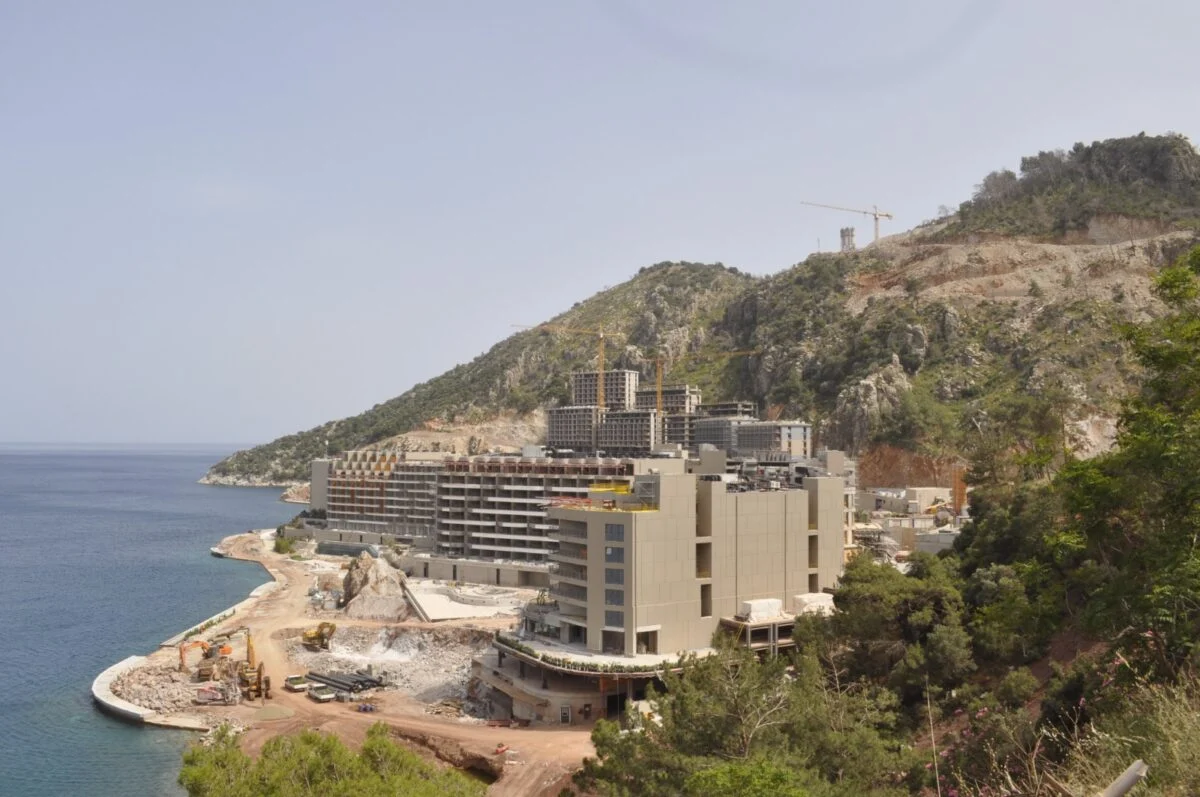Sinpaş’ın Kızılbük’teki otel ve devremülk inşaatına valilikten onay!