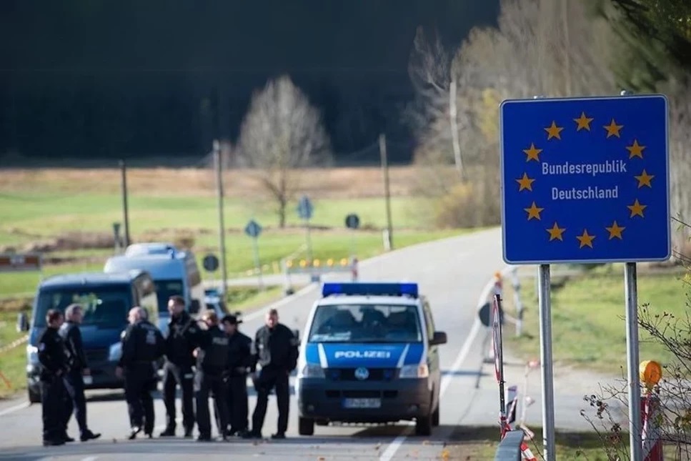 Almanya sınırları kapattı, Schengen’i fiilen askıya aldı