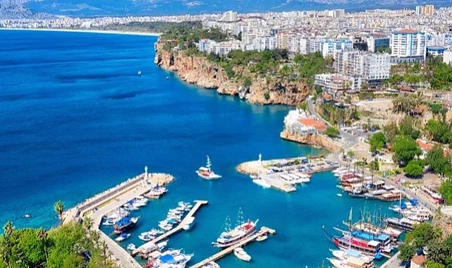 Antalya, aşırı turizm riskiyle karşı karşıya mı?