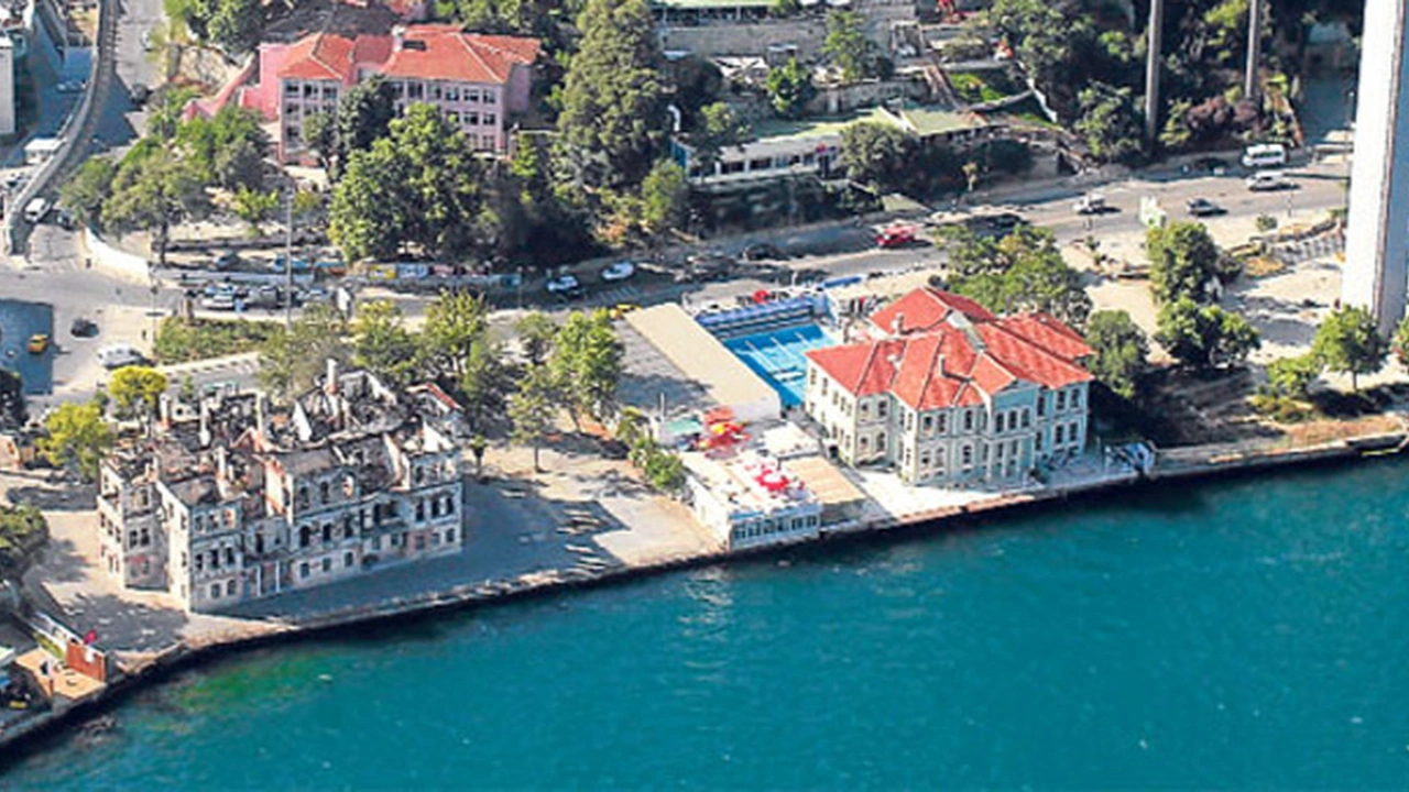 Hatice Sultan ve Fehime Sultan yalıları lüks otel olarak kapılarını açıyor