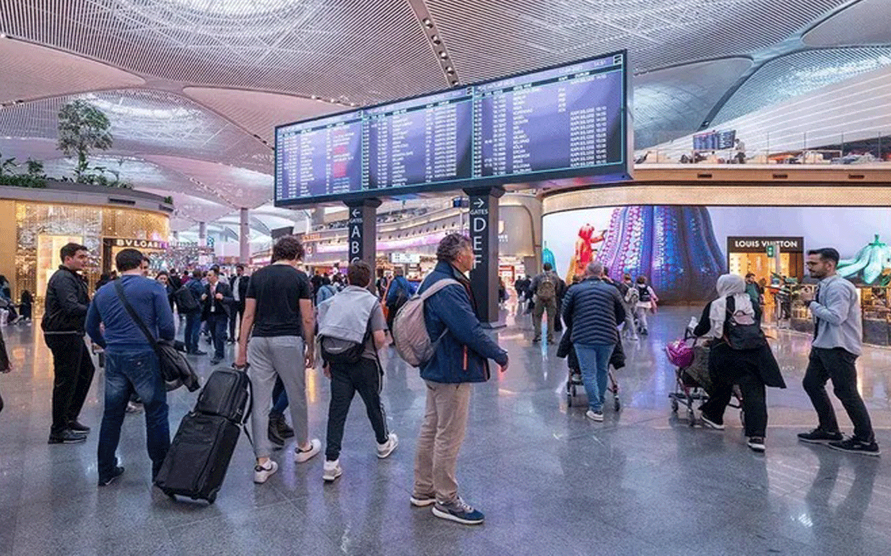 İstanbul havalimanları 10 ayda 100 milyondan fazla yolcu ağırladı