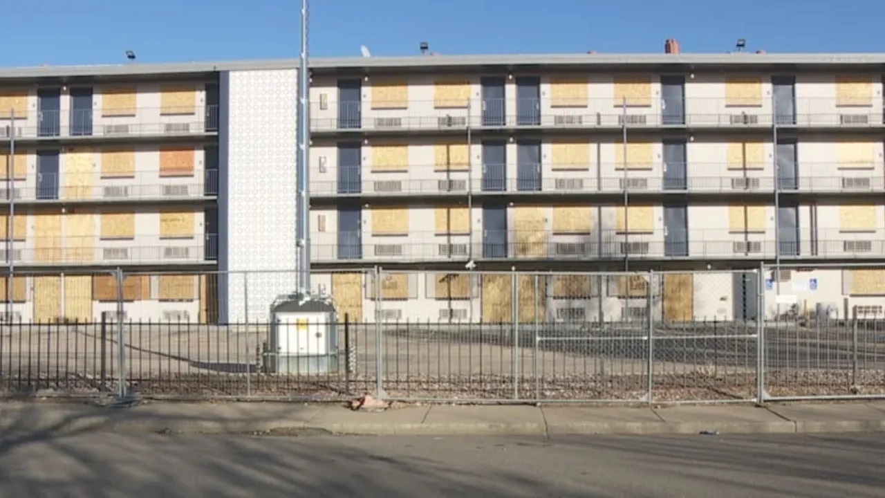 10 dolara satılık otel! Bir şartla…