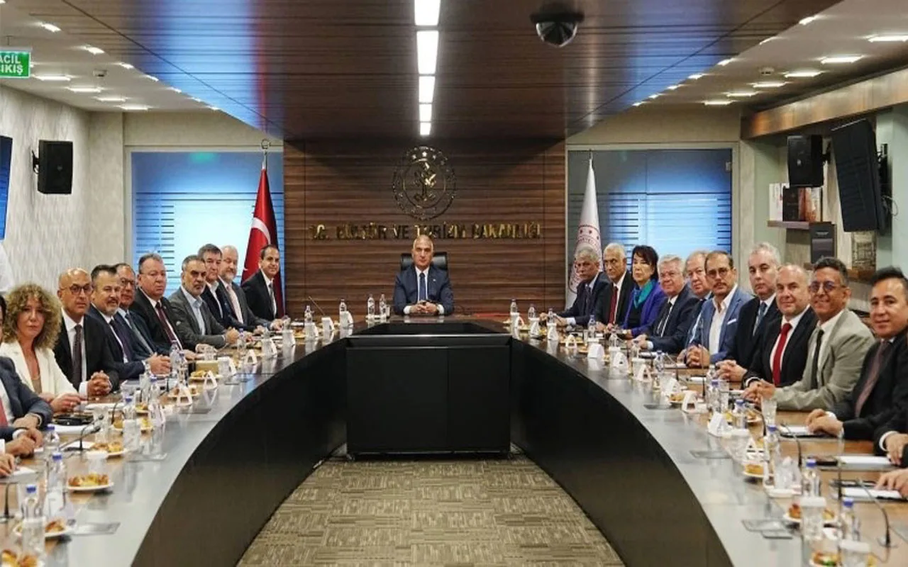 TÜROFED’den Bakan Ersoy’a 2026 turizm ziyareti