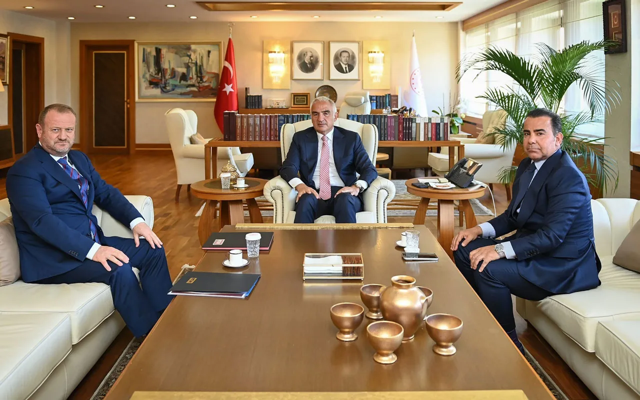 Yayıncılık Gündemi Bakanlıkta Ele Alındı