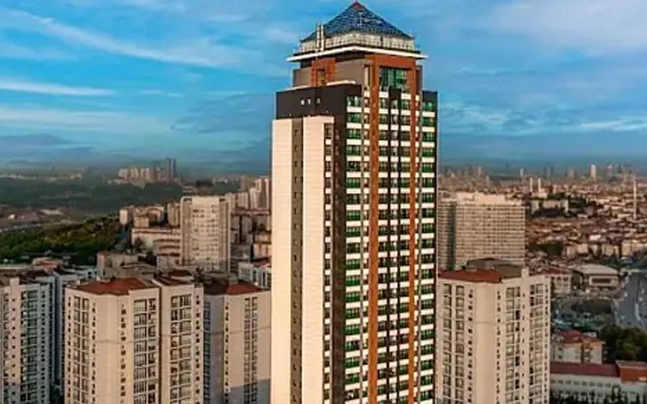 1,6 milyarlık Radisson oteli satışa çıktı