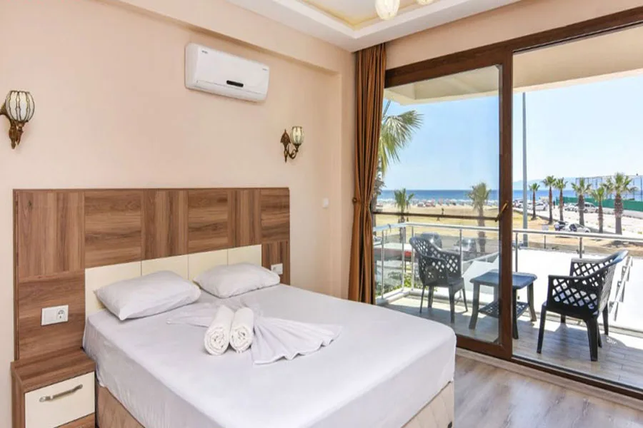 Ayvalık’taki Zafer Motel 200 milyon liraya icradan satışa çıkıyor