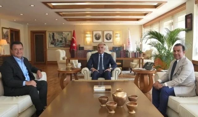 Bakan Ersoy ile Acun Ilıcalı turizm tanıtımını görüştü