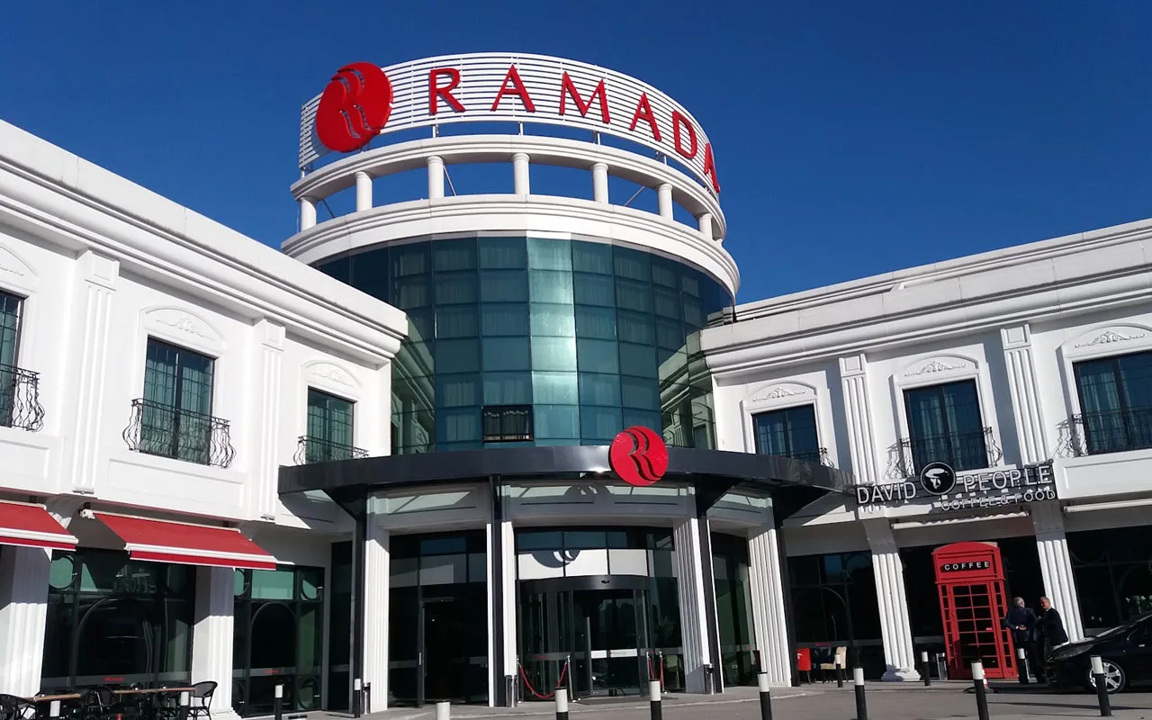 Ramada Sakarya Adıyla İşletilen Bina İcradan Satışta