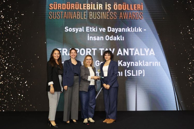 FRAPORT TAV ANTALYA HAVALİMANI’NIN İNSAN ODAKLI SOSYAL SÜRDÜRÜLEBİLİRLİK ÇALIŞMALARINA ÖDÜL
