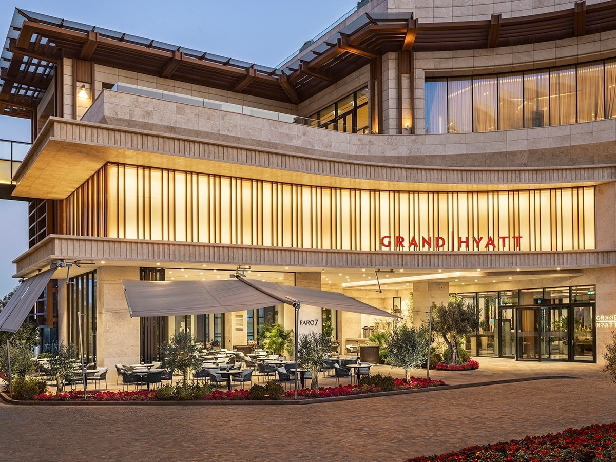 İzmir’in Grand Hyatt’ı dünyaca ünlü listede Türkiye’nin ilk 5’ine yerleşti