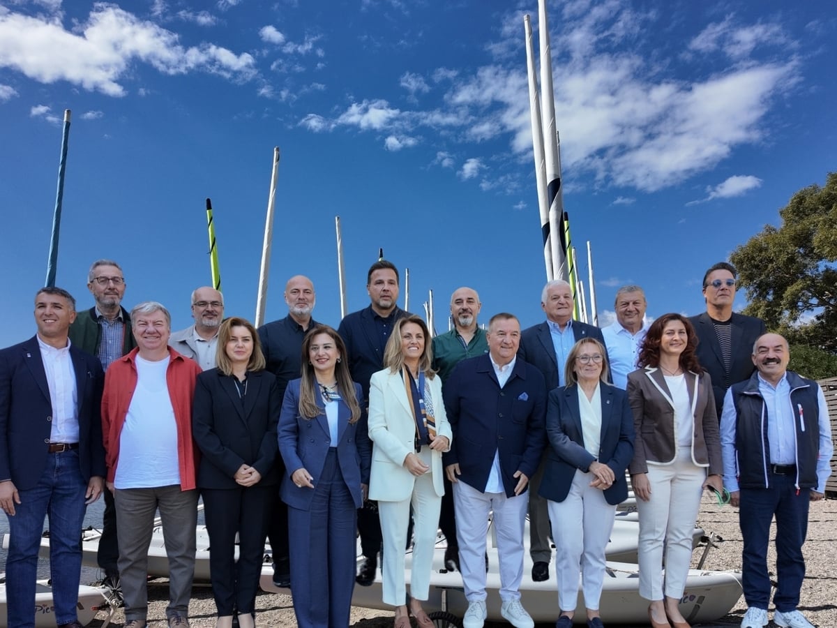 Foça turizminde yelken maratonu başladı: Hedef 2028 Los Angeles Olimpiyatları