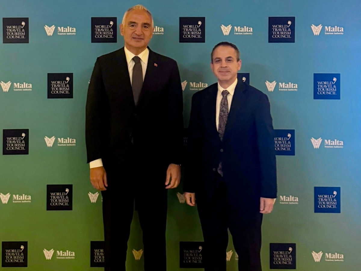 Bakan Ersoy’un konuştuğu WTTC zirvesinde TÜROFED de yer aldı