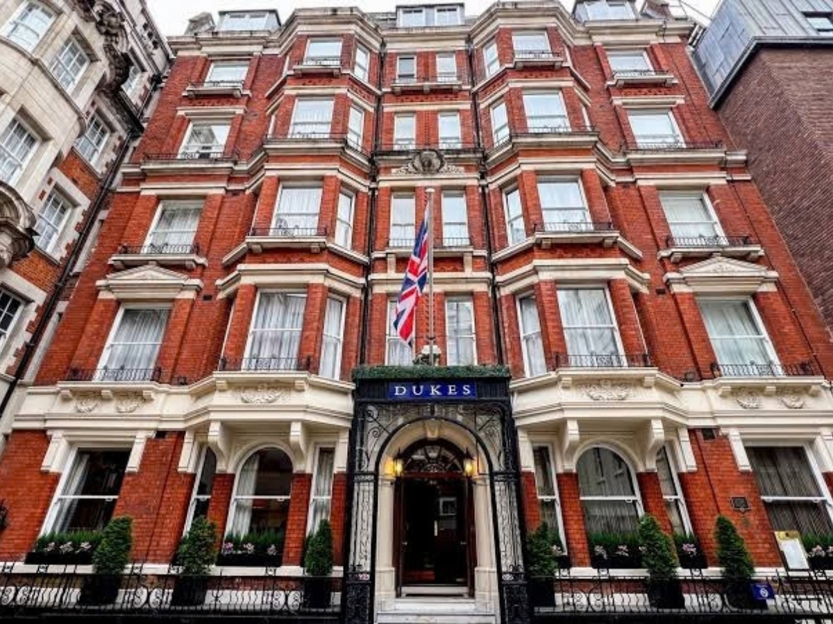 James Bond’un ünlü adresi yeniden açılıyor: Dukes London dönüşe hazırlanıyor