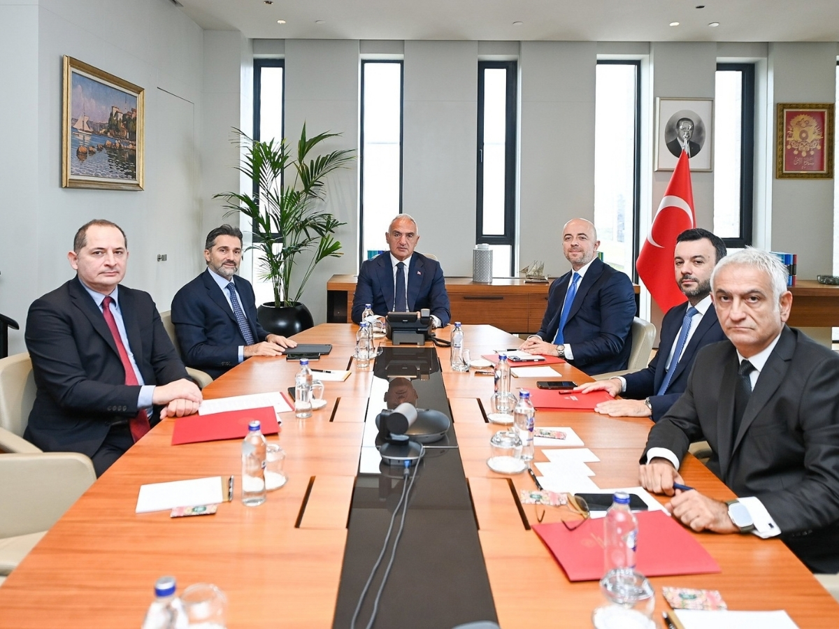 Bakan Ersoy ve THY Türkiye turizmi için yeni rotalara odaklandı