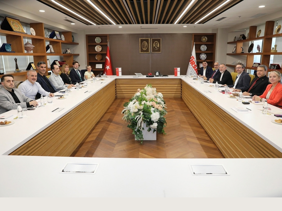 Turizm araçlarının yeni yıl tarifesi ve sürücü kısıtlamaları TÜRSAB-İBB görüşmesine taşındı