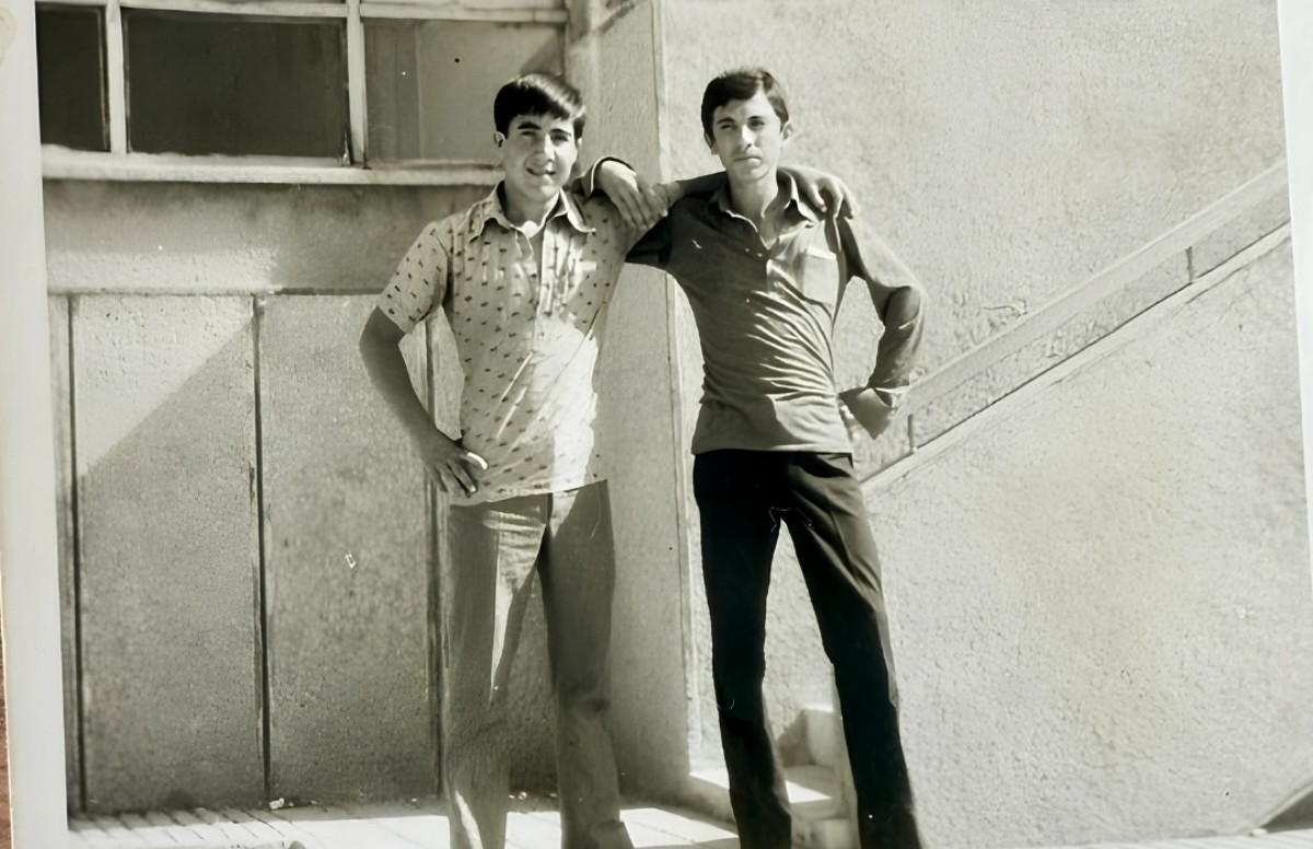 1970'lerde 2 liseli genci turizmci yapan çadır tatilinin hikayesi
