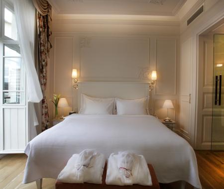100 yıllık ev sahibi Corinne Butik Hotel