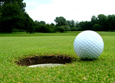 Zengin Araplar golf oynamaya gelecek...