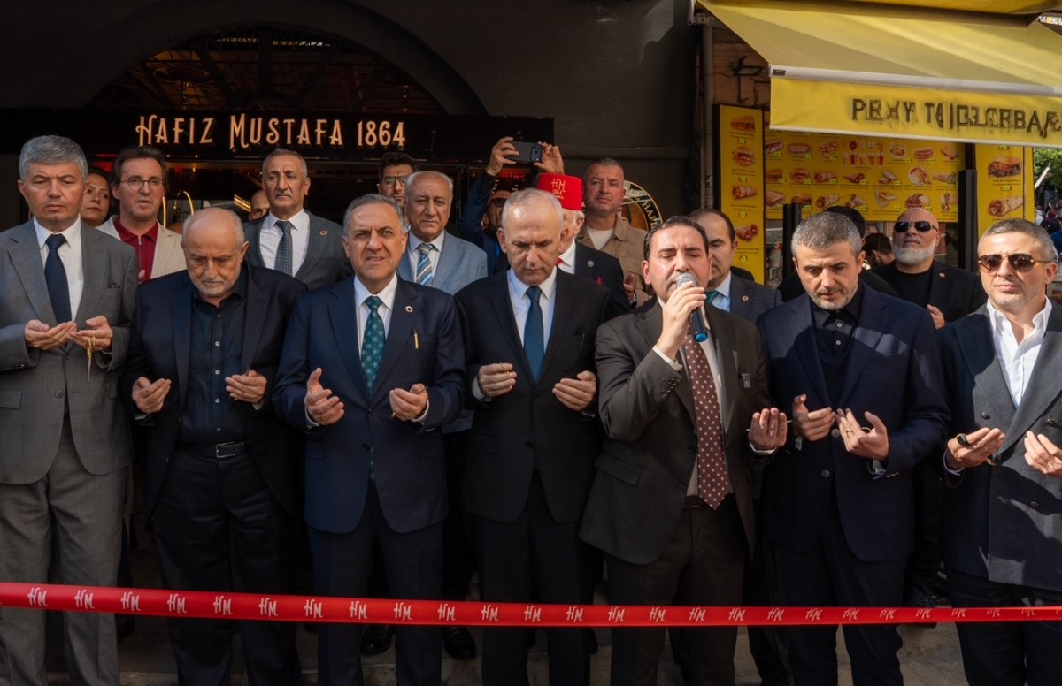 Hafız Mustafa 1864, İstanbul’un kalbinde Galata mağazasını açtı