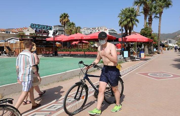 Zabıtadan 'Where is the your mask' operasyonu