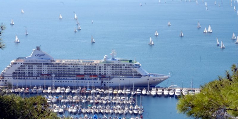 Kruvaziyer Turizminde 1,64 Milyon Yolcu: Trafik Hangi Limanlara Kayıyor?