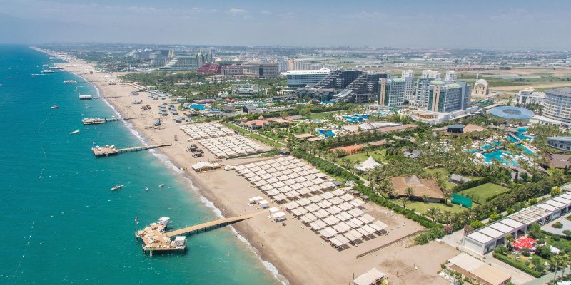 Turizm Gelirleri Cari Dengeyi Destekledi: Ağustosta 4 Milyar Dolarlık Fazla