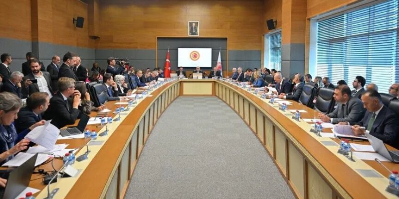 Yabancı Dijital Konaklama Platformları Kanunu Teklifi, TBMM Bayındırlık, İmar, Ulaştırma ve Turizm Komisyonu’nda Kabul Edildi