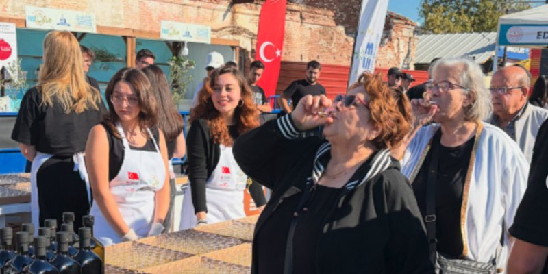 Türkiye’de Zeytin Festivalleri Turizmle Buluşuyor: Hasattan Gastronomiye Uzanan Yolculuk