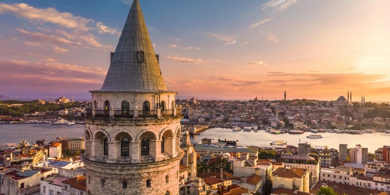 Ziyaretçi ve Gecelemede İbre İstanbul'a Döndü