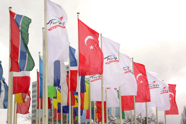 Laepple:  2010 daha istikrarlı olacak, yükseliş yakın
