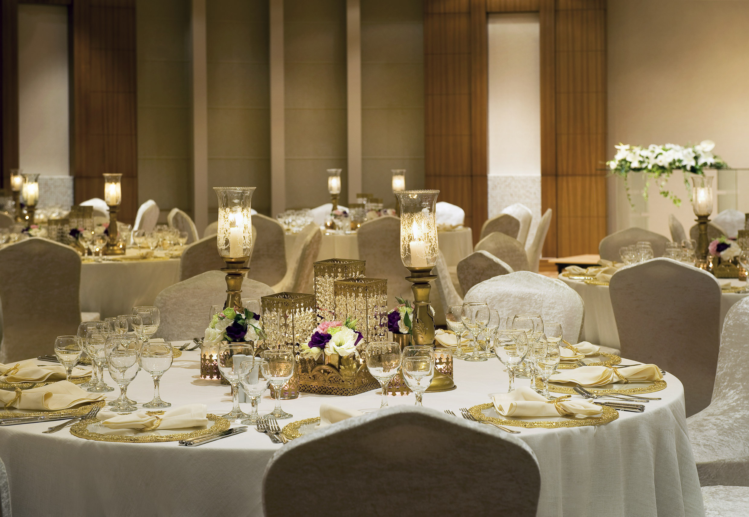 Mutlu anlarınızı Marriot Courtyart'da yaşayın