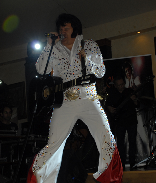 Elvis Presley partisi, BW The President Hotel’de