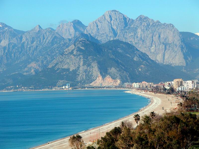 Manavgat, Kemer ve Demre'de yeni tahsisler gerçekleşti