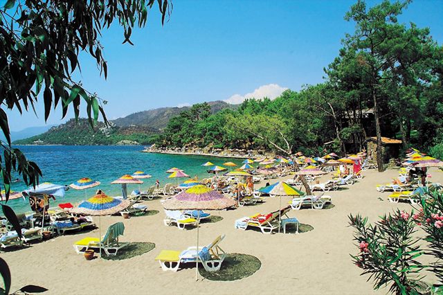 Ahmet Barut: Misafirlerimizi sokağa bırakmayız