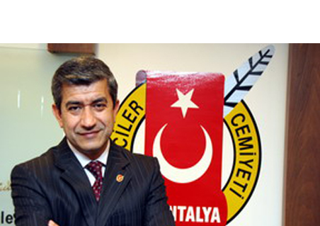 Mevlüt Yeni'den Ağaoğlu'na: Teşekkür etmesini bilmek lazım