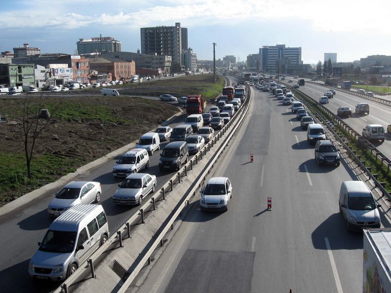İşadamları, Basın Express Yolu’nda arsa topluyor