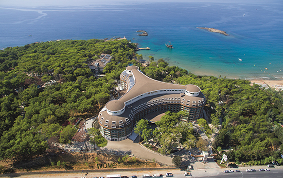 150 milyon lira yatırımla Alanya'ya 1.800 yataklı lüks aile oteli açtı