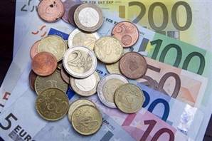 Euro kaybetmeye mahkum mu?