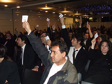 Rehberler 'Şerif Yenen ile devam' kararı aldı