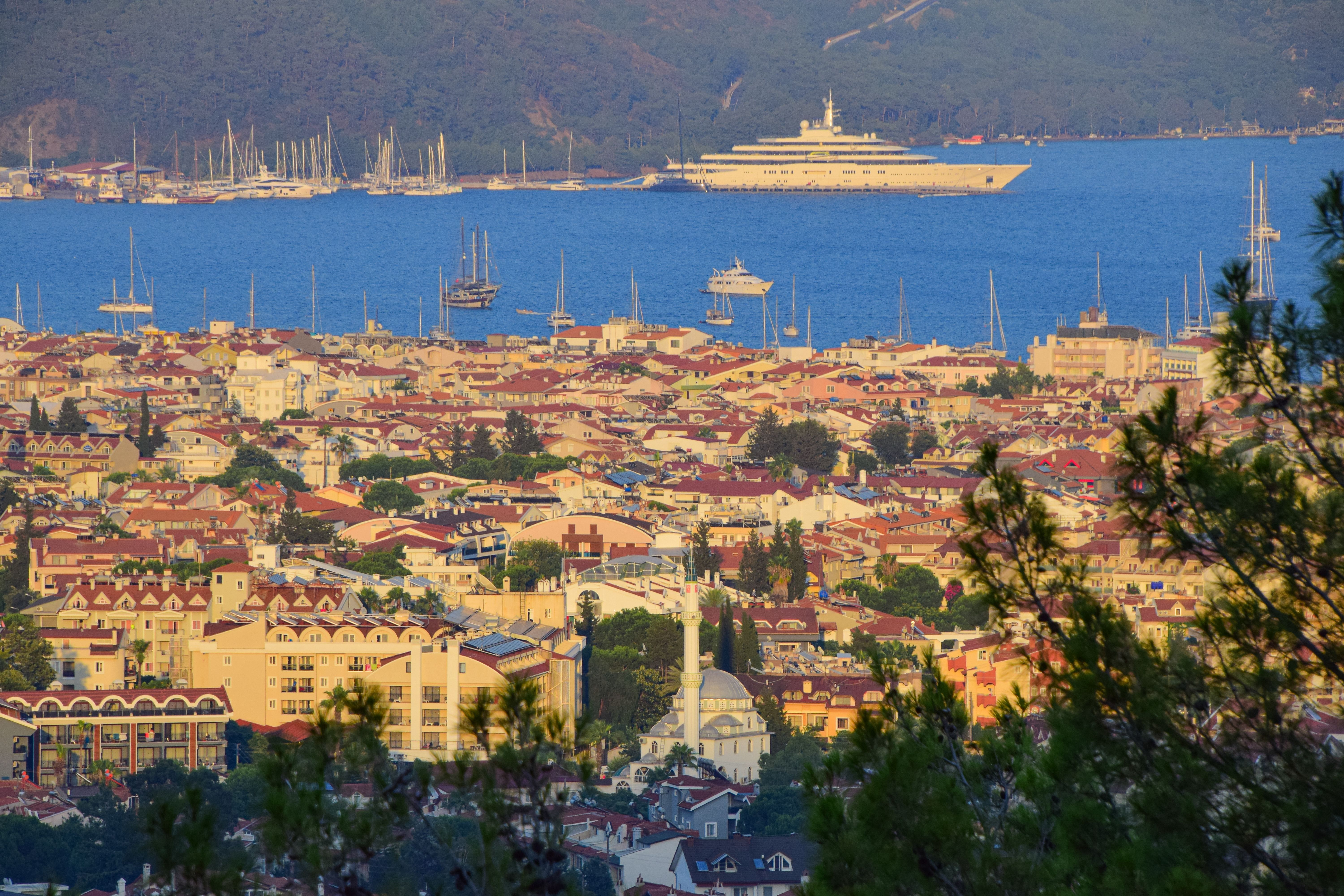 İngiliz gazeteden tatilcilere Marmaris tavsiyesi: Fiyatlar artmadan rezervasyon yapın