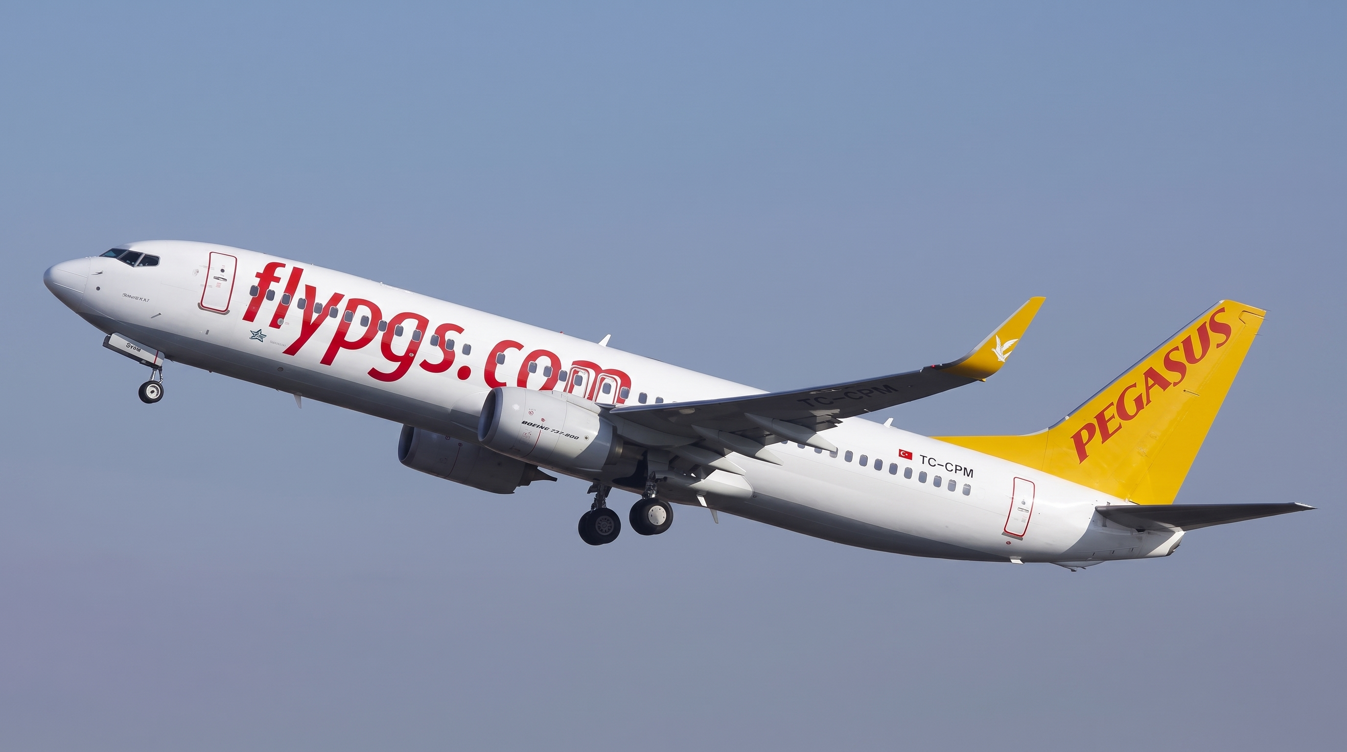 Pegasus o hatta olan uçuşlarını durdurdu! Bilet satışları iptal