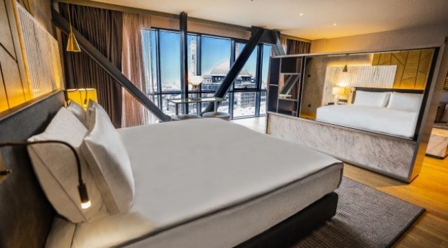100 milyon dolarlık otel Taksim'de kapılarını açtı