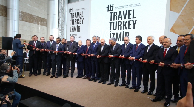 13 Travel Turkey İzmir Fuarı açıldı