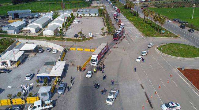 1179 araçtaki 2809 kişinin Antalya'ya girişine izin verilmedi 