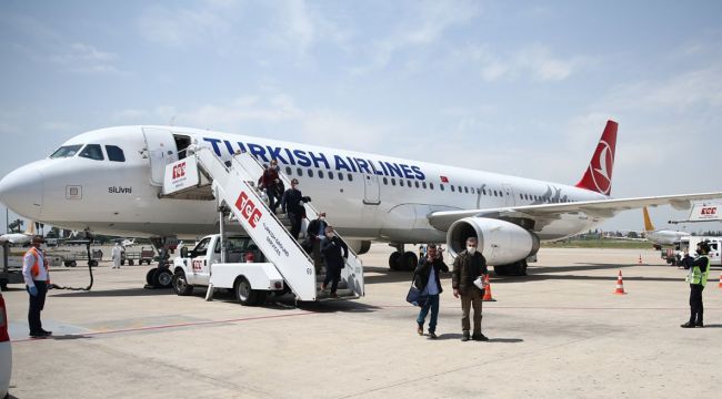 Yurt dışında kalan Türk vatandaşlarının tahliyesi sürüyor